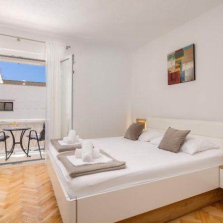 Apartments Paladin Makarska Exterior foto