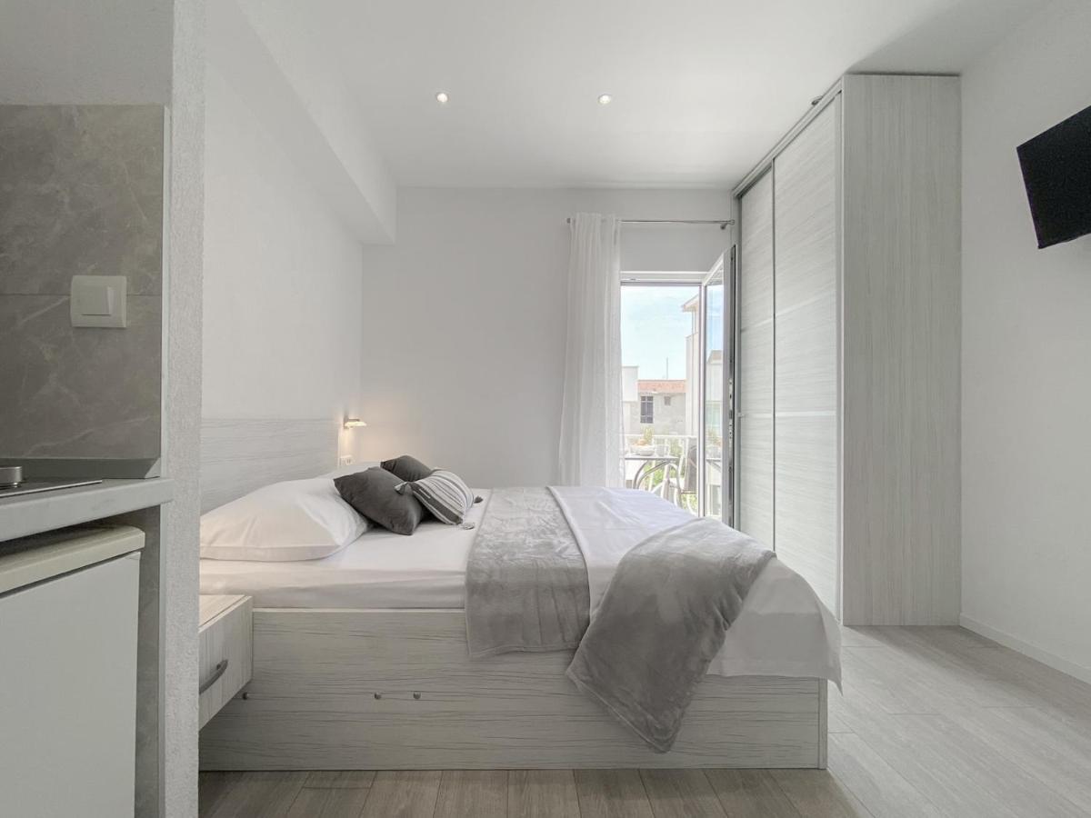 Apartments Paladin Makarska Exterior foto