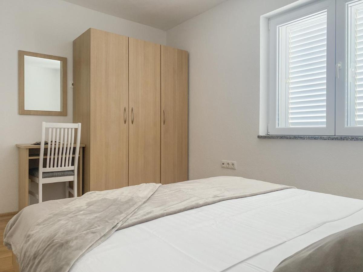 Apartments Paladin Makarska Exterior foto