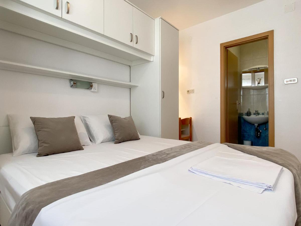 Apartments Paladin Makarska Exterior foto