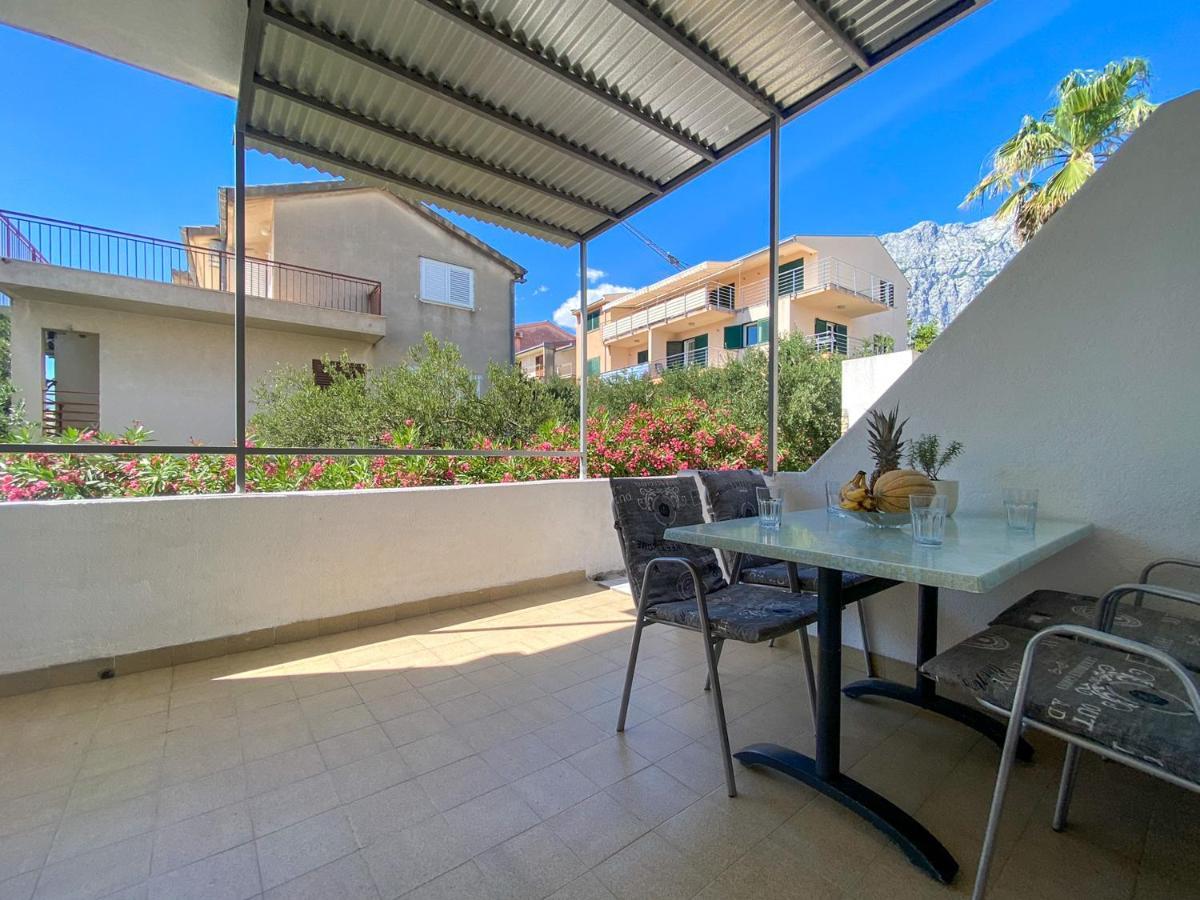 Apartments Paladin Makarska Exterior foto