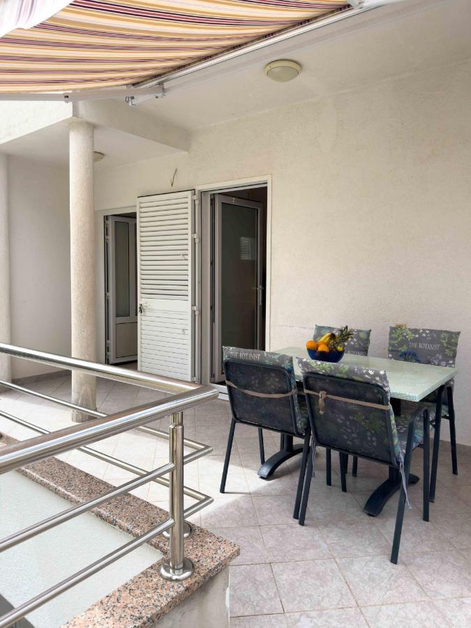 Apartments Paladin Makarska Exterior foto