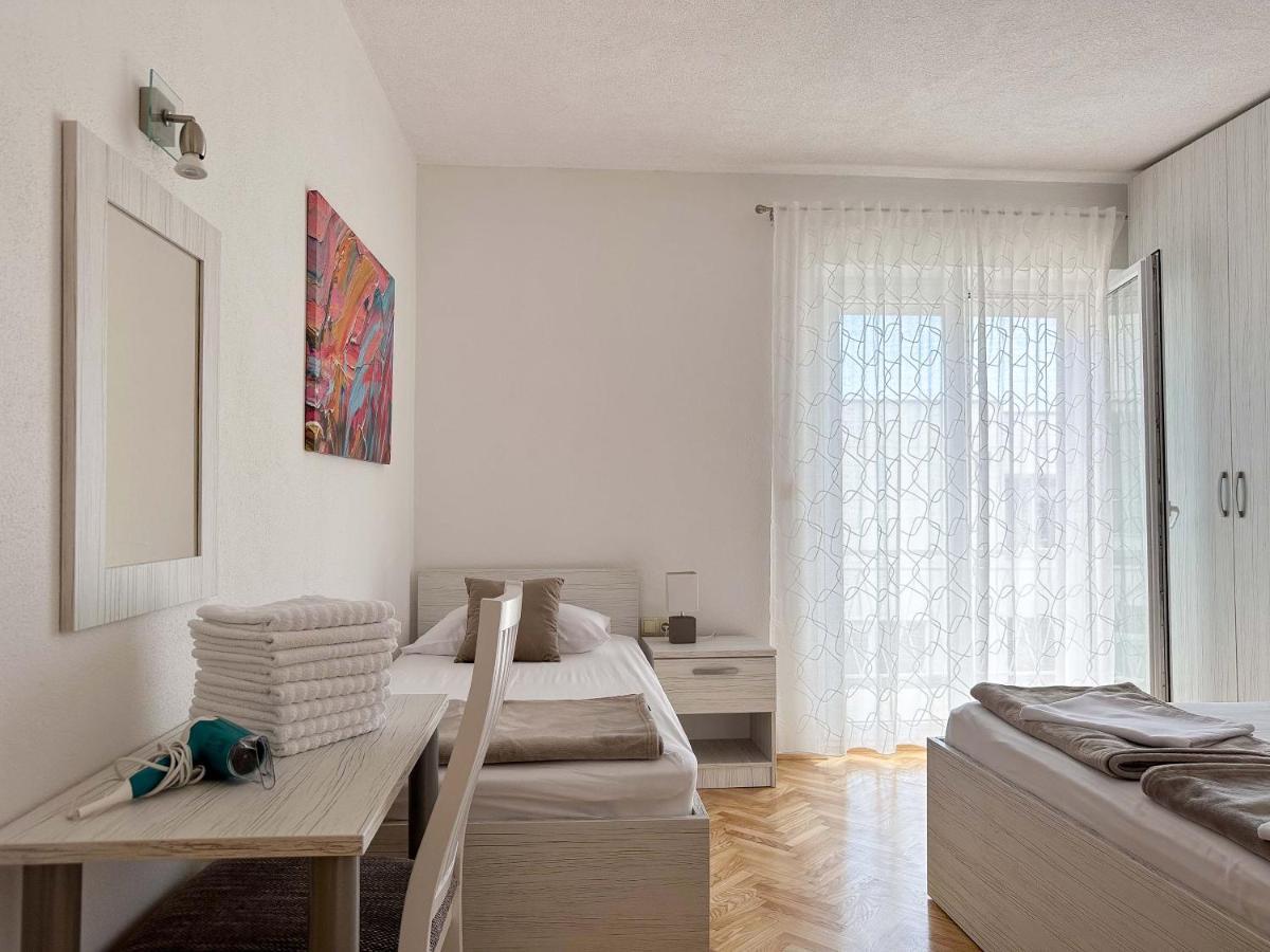 Apartments Paladin Makarska Exterior foto